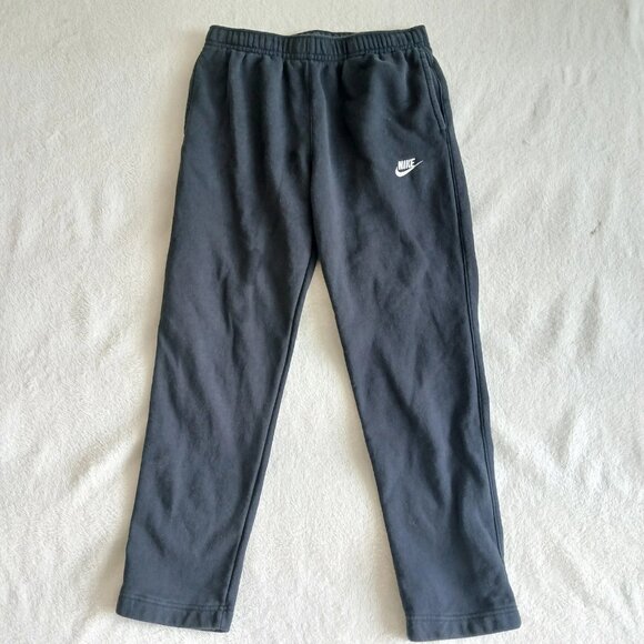 Nike Sportswear Club Fleece Jogger Pants - Black/White, Size M - Picture 3 of 16